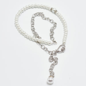Charlie silver necklace with pearls