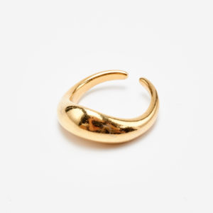 curvy gold ring plain
