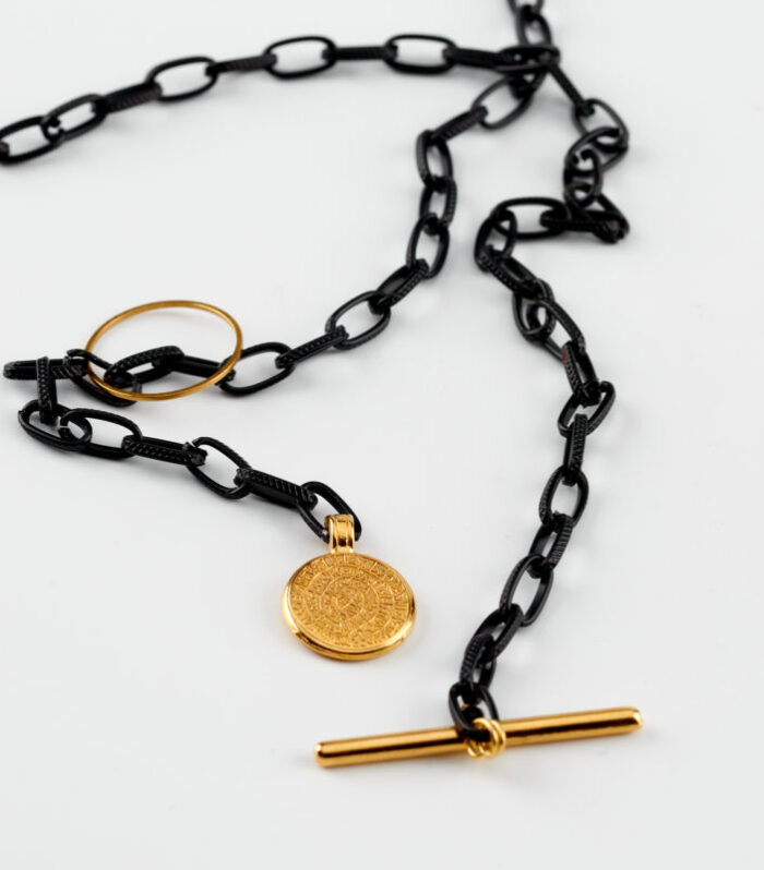 %ce%ba%cf%81%ce%b5%ce%bc%ce%b1%cf%83%cf%84%ce%bf-%cf%87%cf%81%cf%85%cf%83%ce%bf-%ce%ba%ce%bf%ce%bb%ce%b9%ce%b5-black-faistos