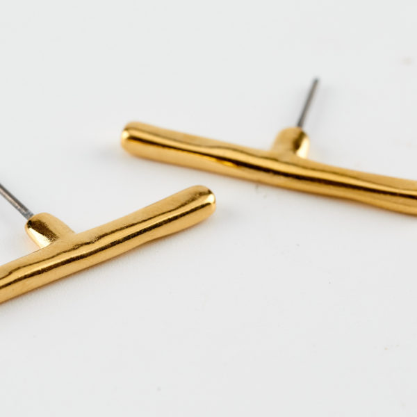 line up gold line earrings mond jewels