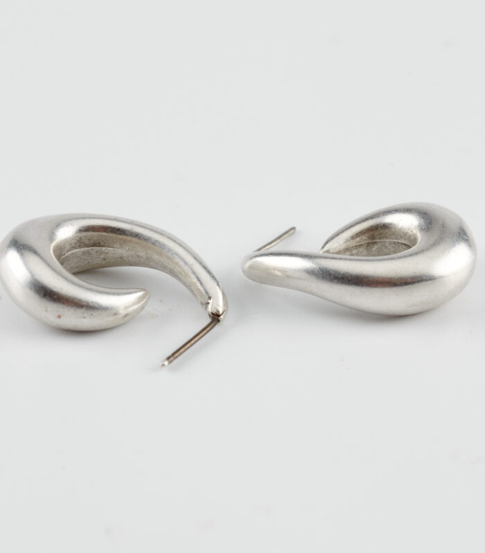 pointy earrings hoops silver