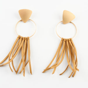attract earrings with suede leather mond jewels