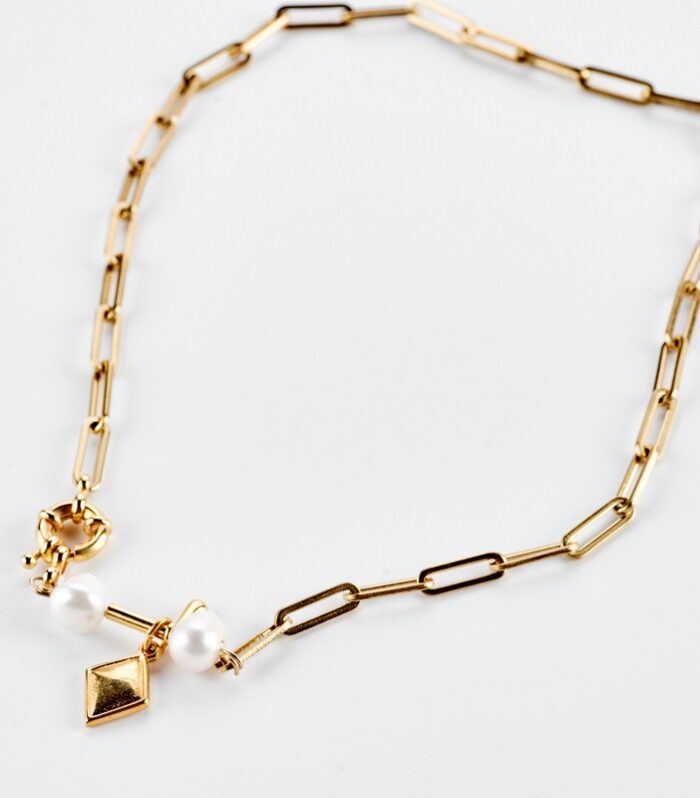 %ce%b1%ce%bb%cf%85%cf%83%ce%b9%ce%b4%ce%b1-%ce%ba%ce%bf%ce%bb%ce%b9%ce%b5-%ce%b3%cf%85%ce%bd%ce%b1%ce%b9%ce%ba%ce%b5%ce%b9%ce%bf-crowns-kisses