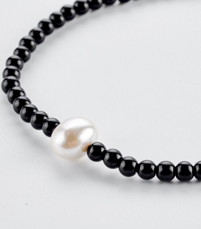 Κολιέ με χάντρες μαύρες