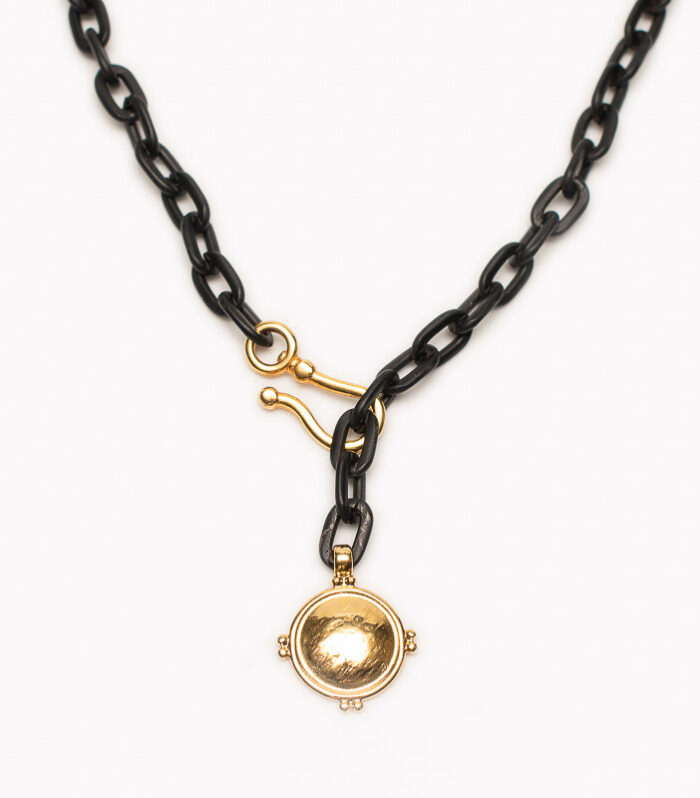 %ce%b3%cf%85%ce%bd%ce%b1%ce%b9%ce%ba%ce%b5%ce%b9%ce%bf-%ce%ba%ce%bf%ce%bb%ce%b9%ce%b5-black-larina