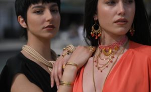 5+1 επικρατέστερες τάσεις στα γυναικεία χειροποίητα κοσμήματα Άνοιξη Καλοκαίρι 2022